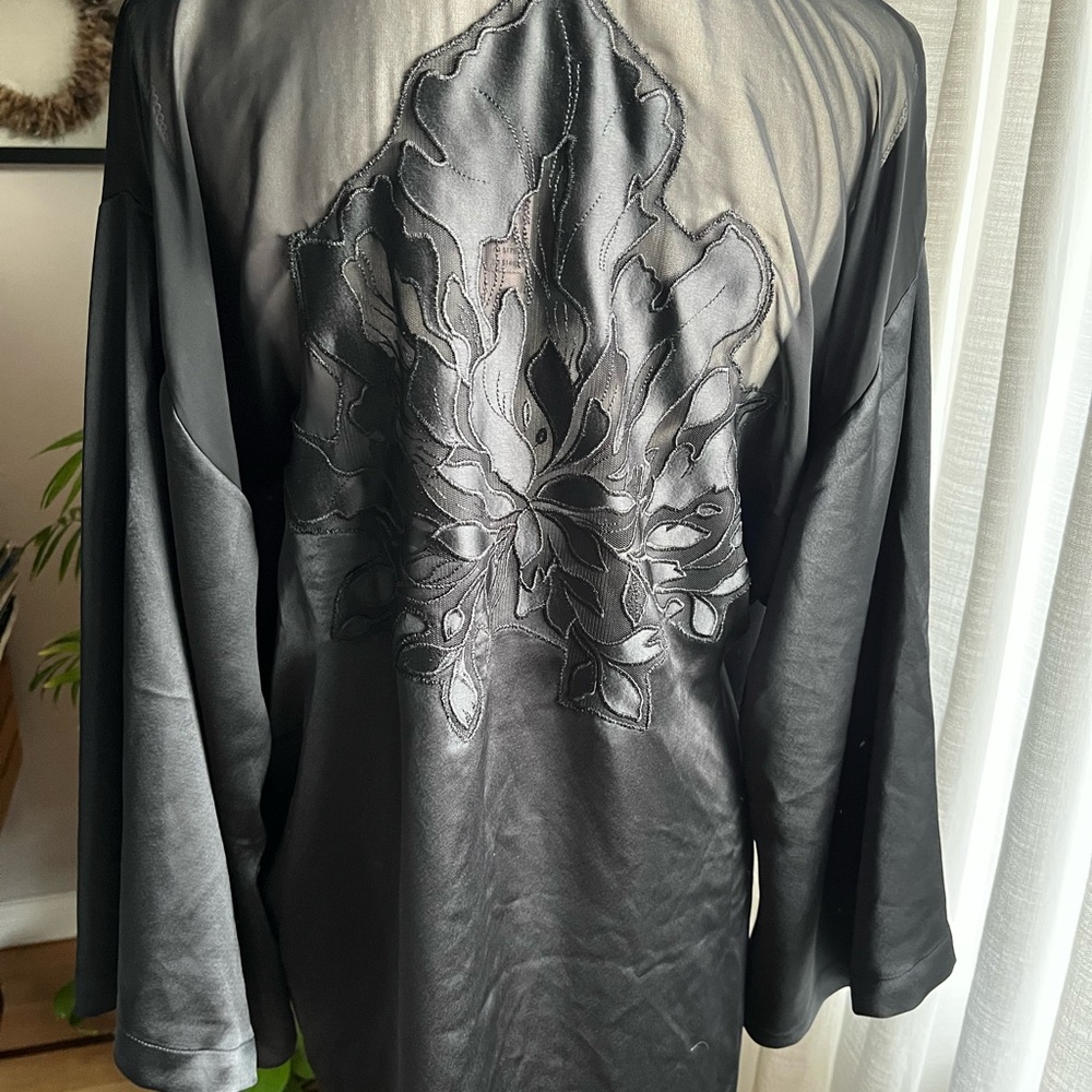 New Victoria's Secret Satin Black robe with blooming flower detail on back